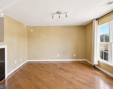 4473 Beacon Grove Circle - Photo Thumbnail 15