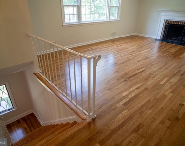 5012 Larno Drive - Photo Thumbnail 28