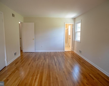 5012 Larno Drive - Photo Thumbnail 44