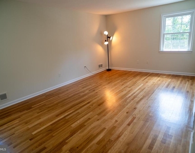 5012 Larno Drive - Photo Thumbnail 42