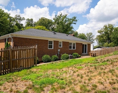 5012 Larno Drive - Photo Thumbnail 56