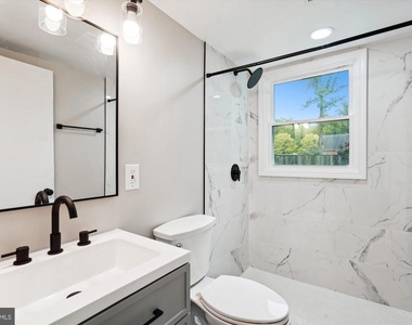 2226 Westwood Place - Photo Thumbnail 25