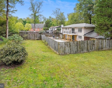 2226 Westwood Place - Photo Thumbnail 29