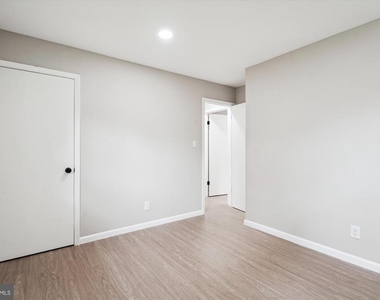 2226 Westwood Place - Photo Thumbnail 15