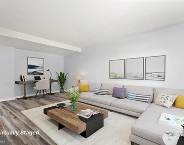 9904 Hagel Circle - Photo Thumbnail 3