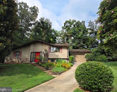 10027 W Constable Court - Photo Thumbnail 21