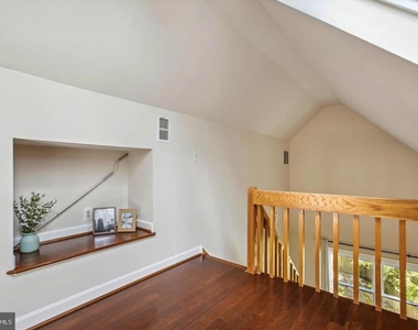 2041 Westmoreland Street - Photo Thumbnail 32