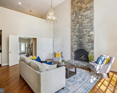 2041 Westmoreland Street - Photo Thumbnail 15