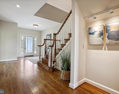 2041 Westmoreland Street - Photo Thumbnail 3