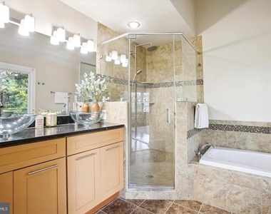 2041 Westmoreland Street - Photo Thumbnail 24