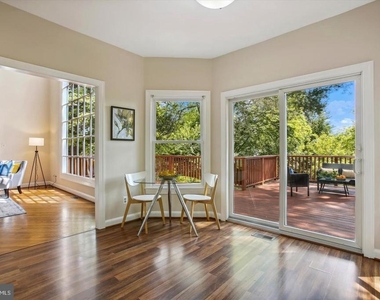2041 Westmoreland Street - Photo Thumbnail 12