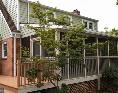 324 W Asher W - Photo Thumbnail 16