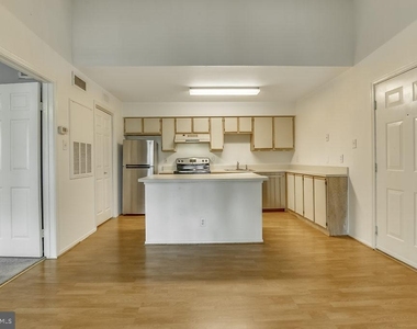 3305 Wyndham Circle - Photo Thumbnail 5