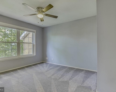 3305 Wyndham Circle - Photo Thumbnail 14
