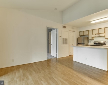 3305 Wyndham Circle - Photo Thumbnail 6
