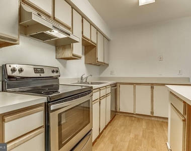 3305 Wyndham Circle - Photo Thumbnail 10