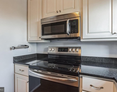513 Bashford Lane - Photo Thumbnail 14