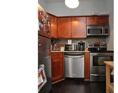 1832 Green Street - Photo Thumbnail 1