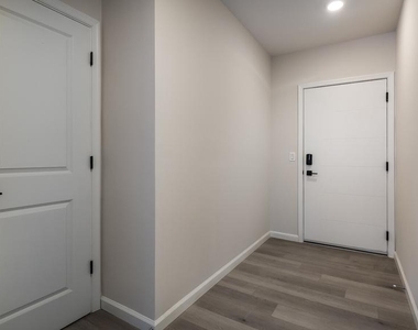 1825 Callowhill Street - Photo Thumbnail 25
