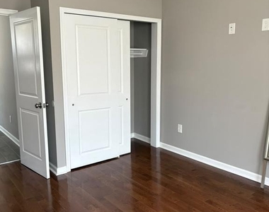 5932 Walnut Street - Photo Thumbnail 4