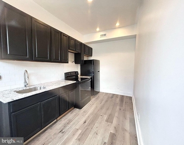 1801 W Erie Avenue - Photo Thumbnail 2