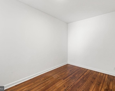 2426 E Indiana Avenue - Photo Thumbnail 21