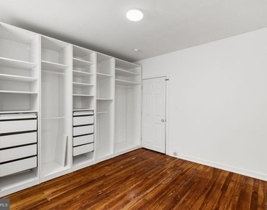 2426 E Indiana Avenue - Photo Thumbnail 26
