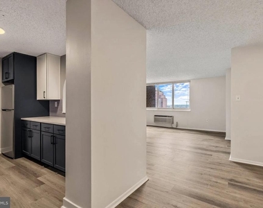 1500 Locust Street - Photo Thumbnail 13