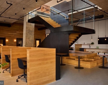 1134 Sansom Street - Photo Thumbnail 3