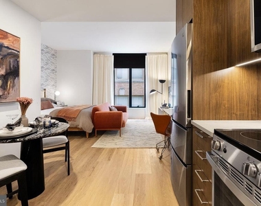 210 S 12th Street - Photo Thumbnail 17
