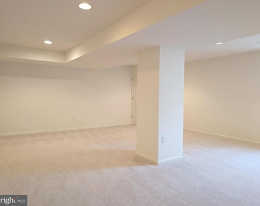 68 Autumn Lane - Photo Thumbnail 14