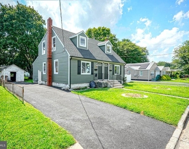 21 21 & 23 Harding Avenue - Photo Thumbnail 1