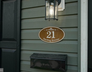 21 21 & 23 Harding Avenue - Photo Thumbnail 5