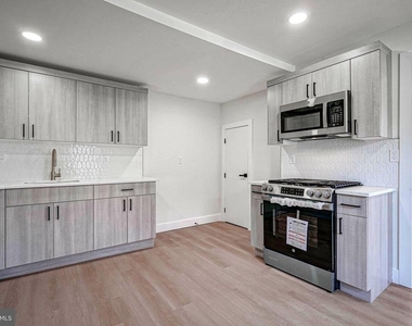 21 21 & 23 Harding Avenue - Photo Thumbnail 8