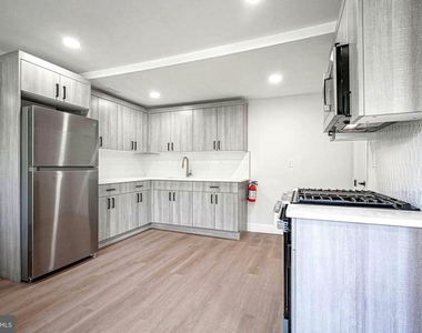21 21 & 23 Harding Avenue - Photo Thumbnail 7