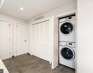 205 Witherspoon Street - Photo Thumbnail 7