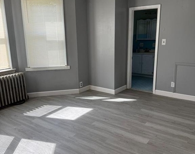607 2nd Ave, Unit A - Photo Thumbnail 5