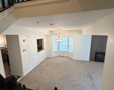 12109 Sutton Lane - Photo Thumbnail 10