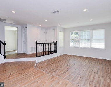 4849 River Valley Way - Photo Thumbnail 11