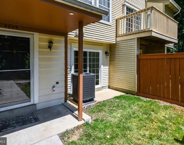 4849 River Valley Way - Photo Thumbnail 8