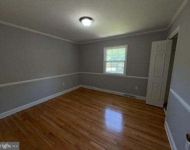 15820 Wayne Avenue - Photo Thumbnail 16