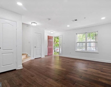 12710 Horseshoe Bend Circle - Photo Thumbnail 3