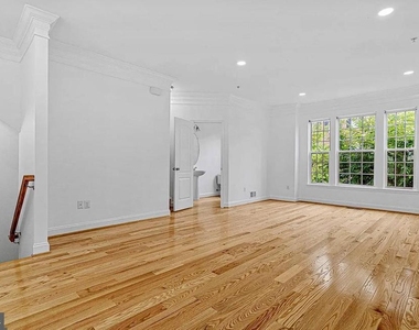 12710 Horseshoe Bend Circle - Photo Thumbnail 10