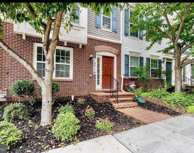 12710 Horseshoe Bend Circle - Photo Thumbnail 1