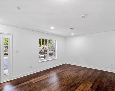 12710 Horseshoe Bend Circle - Photo Thumbnail 4