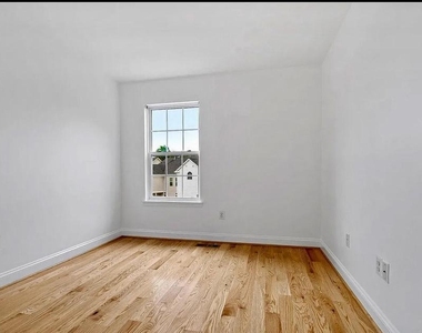 12710 Horseshoe Bend Circle - Photo Thumbnail 17