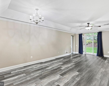 5910 Great Star Drive - Photo Thumbnail 2