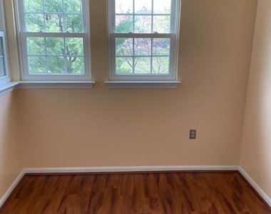 8371 Montgomery Run Road Se - Photo Thumbnail 12