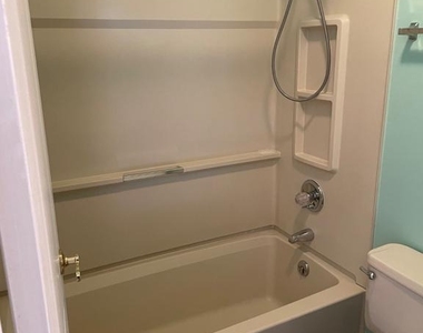 8371 Montgomery Run Road Se - Photo Thumbnail 32