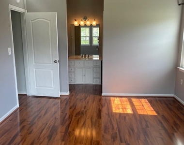8371 Montgomery Run Road Se - Photo Thumbnail 23